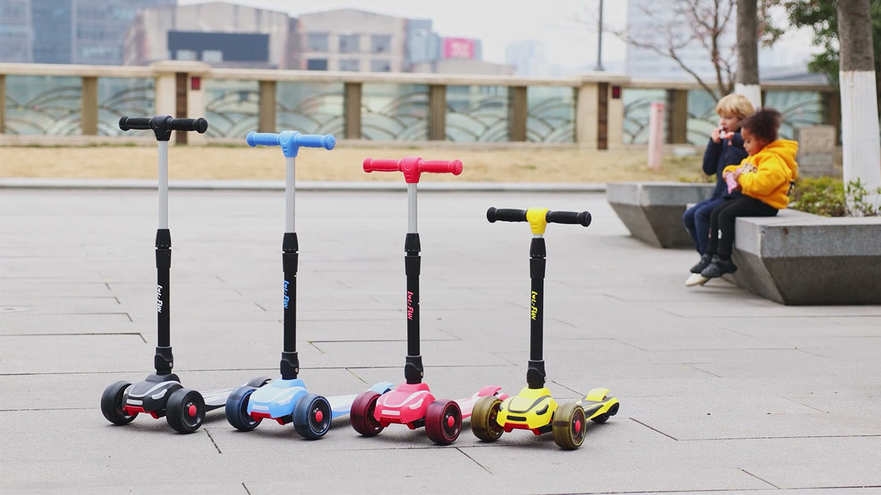 Toddler Scooter for Kids Ages 3-12 Years Old Boy Girl with 3 Wheel LED Lights. Extra-Wide Childrens Foldable Kick Scooter Kids Ages 3-5 with 4 Adjustable Height and Lean-to-Steer